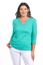 3/4 Sleeve V-Neck Crinkle Tee