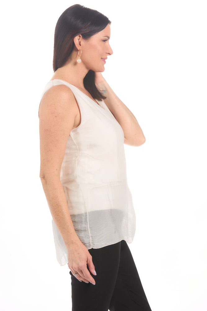 Side image of Gigi Moda v-neck silk tank in cream. 